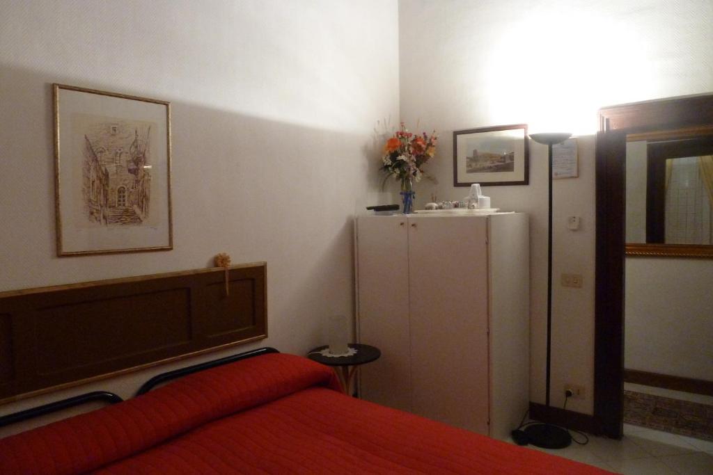 Bb Santa Rosa Bed and Breakfast Viterbo Habitación foto